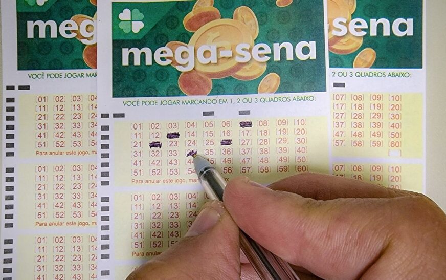 Mega-Sena não tem ganhador; prêmio acumula e vai a R$ 6 milhões