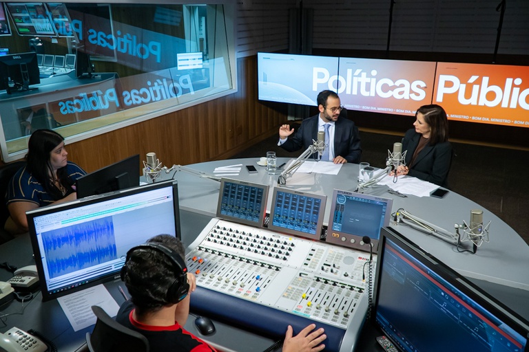 Paulo Pereira destaca medidas para ampliar acesso ao crédito a micro e pequenas empresas — Agência Gov