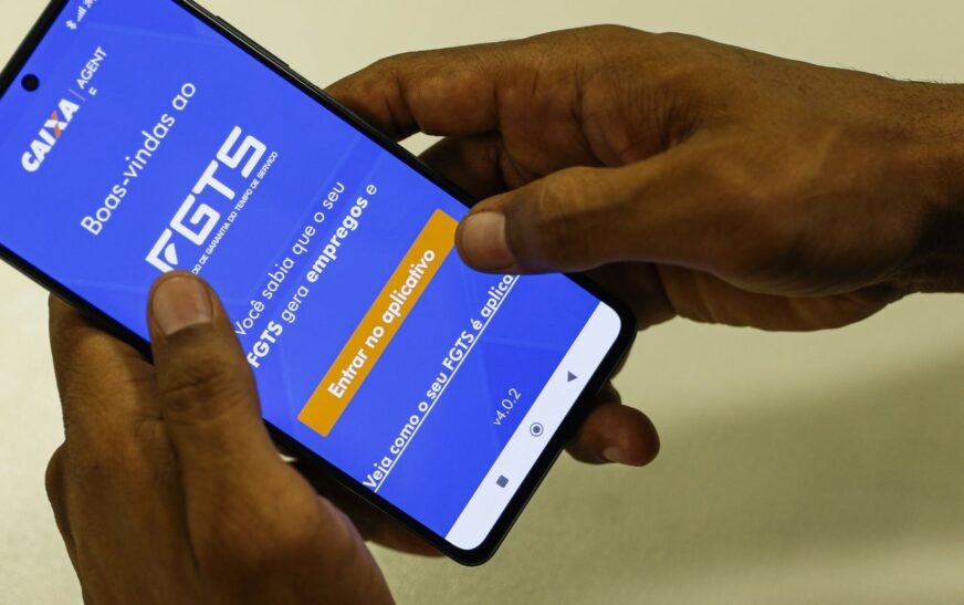 Caixa antecipa saque-aniversário do FGTS para demitidos
