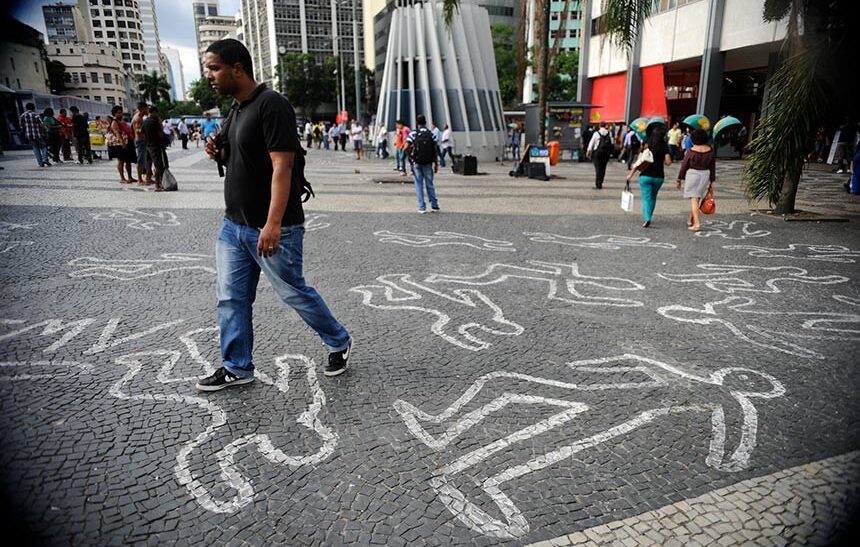 taxa de homicídios no Brasil é a menor em 11 anos — Agência Gov