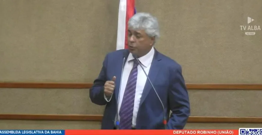 Deputado critica atraso em ponte de Prado e acusa governo da Bahia de repetir promessas feitas desde 2022