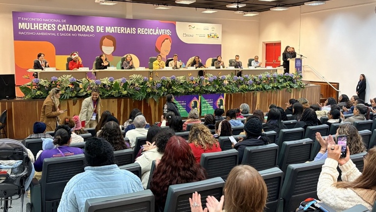 Encontro Nacional de Catadoras reforça compromisso com a inclusão produtiva de mulheres — Agência Gov