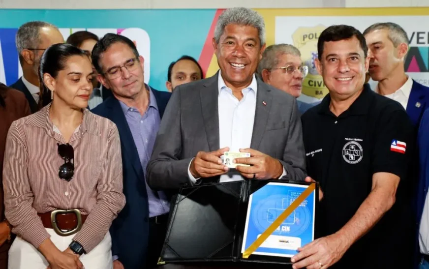 Governo da Bahia inicia emissão da nova Carteira de Identidade Nacional em policarbonato