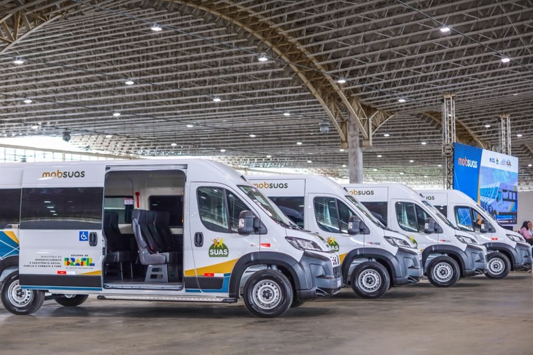 Governo do Brasil entrega veículos adaptados para o MobSUAS na Paraíba — Agência Gov