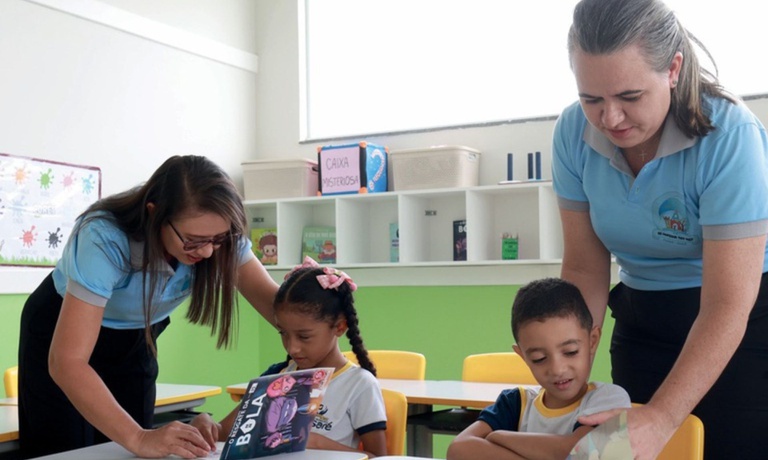 Governo sanciona novo piso de R$ 5,1 mil com ganho real para professores da educação básica — Agência Gov