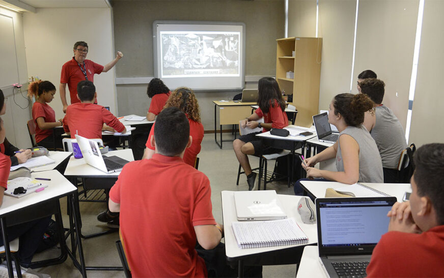 MEC oferece novas vagas para pós de educadores; acesse Portal Mais Professores — Agência Gov