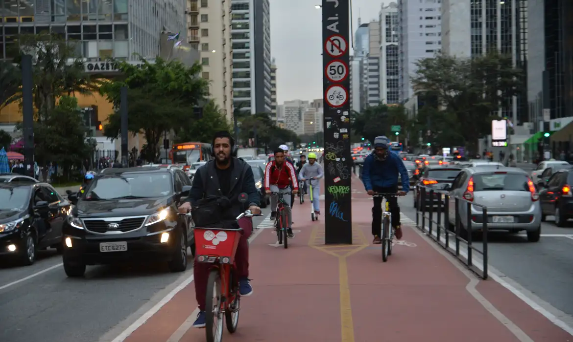 O que é o PlanMob-Brasil e como ele pretende transformar a mobilidade urbana — Agência Gov