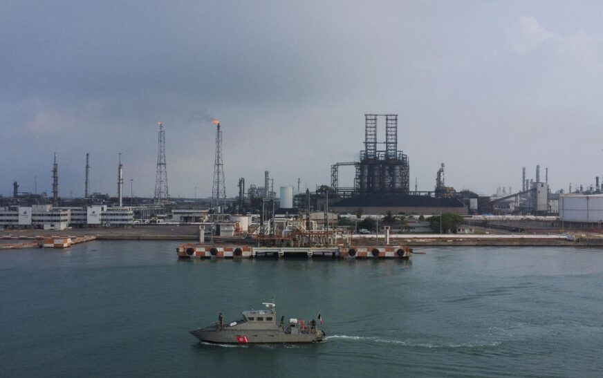 Petrobras fecha acordo para exploração de petróleo no Golfo do México