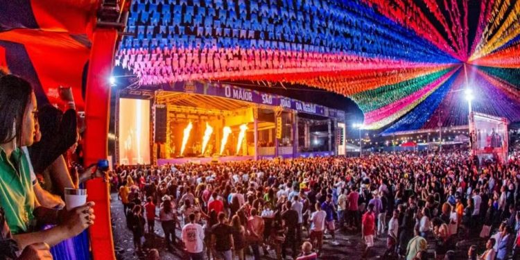 Prefeitura disponibiliza ônibus gratuitos nos dias de shows do São João do município; Confira roteiros – Imprensa Bahia