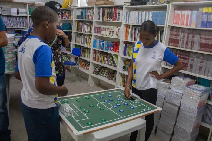 Projeto interdisciplinar inspirado na Copa do Mundo mobiliza estudantes da rede pública municipal de Lauro de Freitas