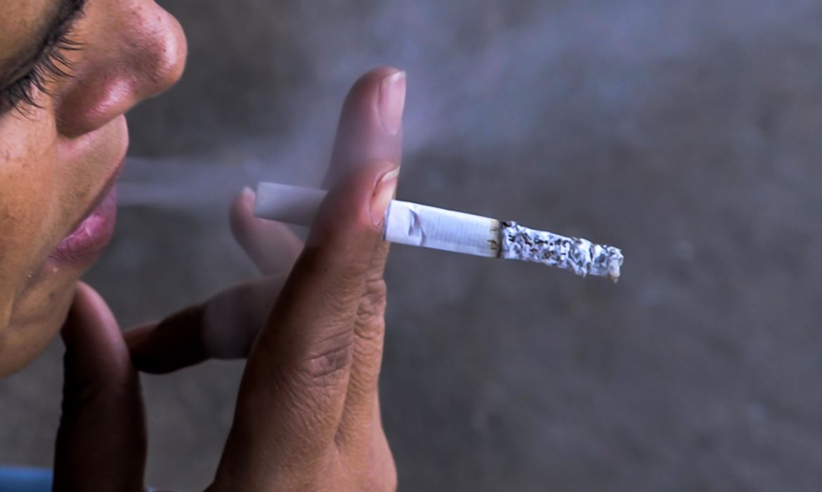 SUS registra aumento de 138% na distribuição de medicamentos para parar de fumar — Agência Gov