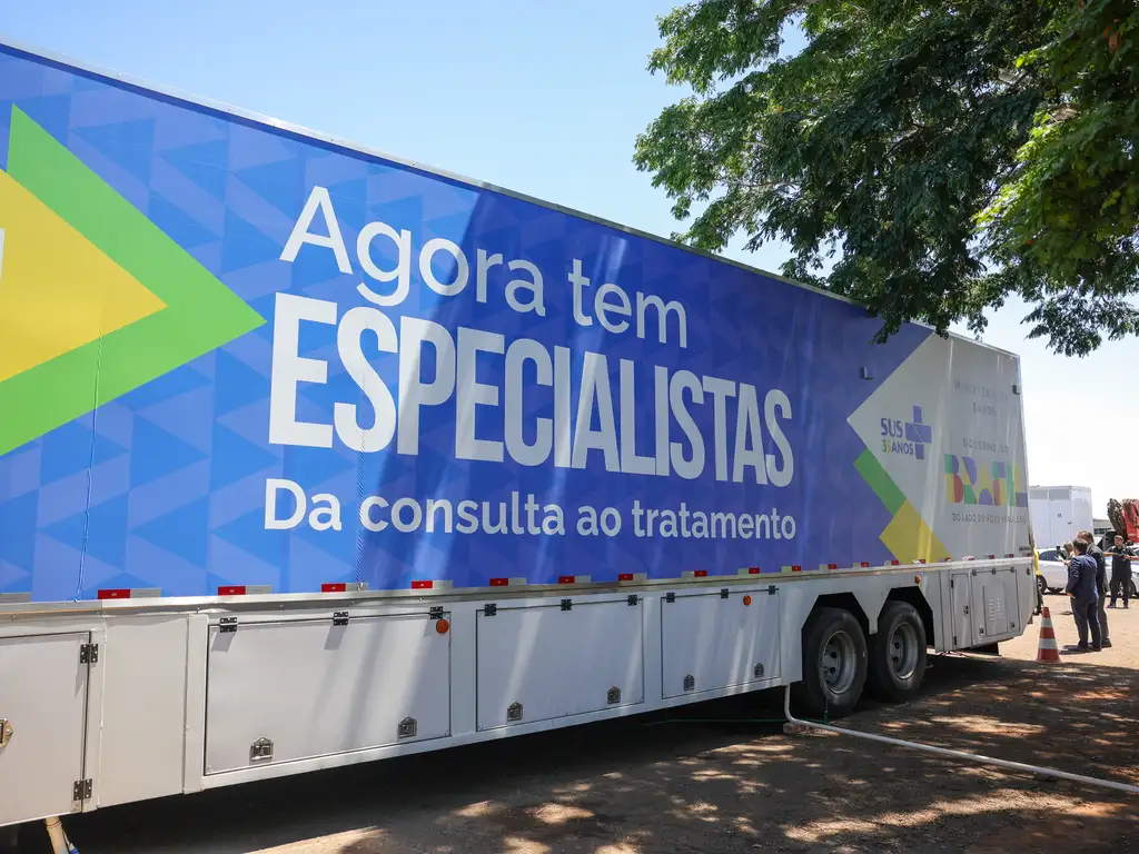 Saúde amplia acesso a cuidados especializados com inclusão da infectologia no Agora Tem Especialistas — Agência Gov