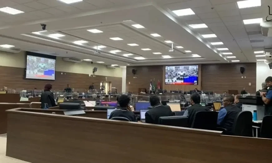 TJ-BA abre processo que pode cassar juiz por retirar foto do Candomblé