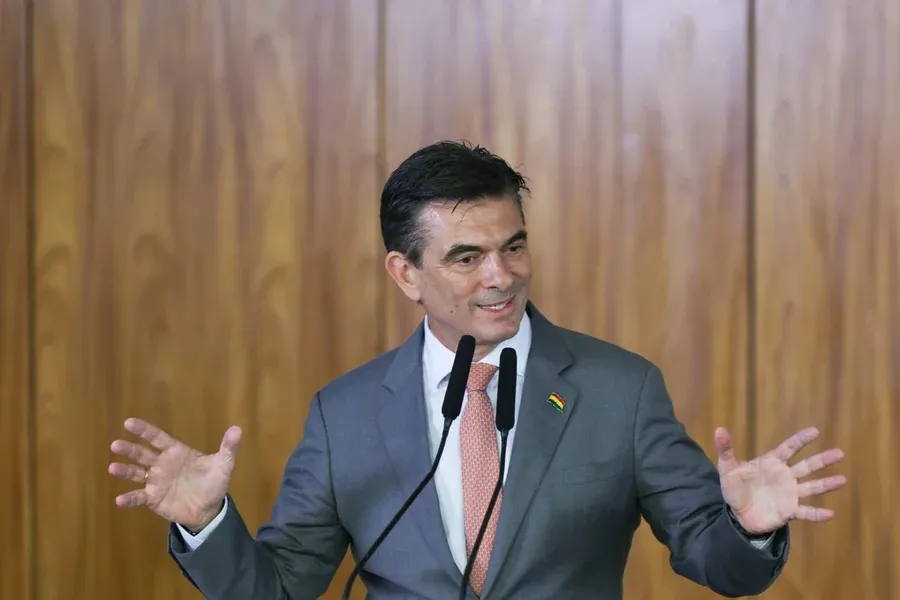 presidente da Bolívia decreta estado de emergência após semanas de bloqueios
