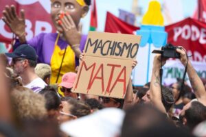 Decreto define crimes e prazo para plataformas digitais retirarem do ar conteúdo misógino — Agência Gov