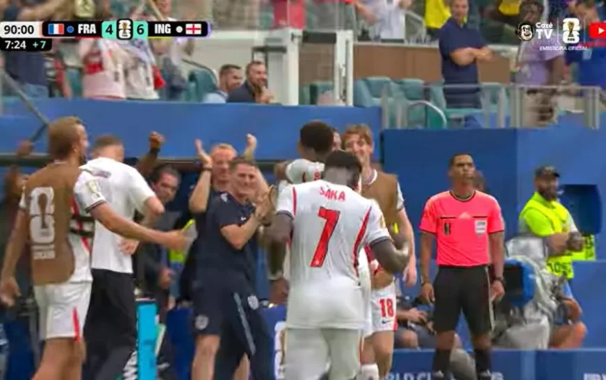 Inglaterra vence França por 6 a 4 e conquista o terceiro lugar da Copa