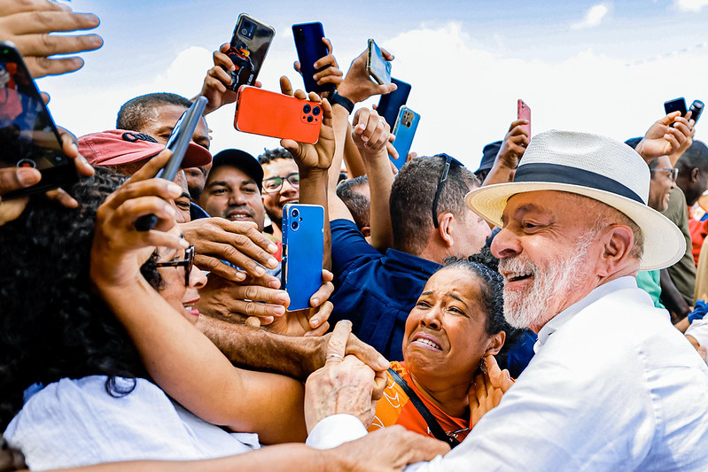 Lula afirma que priorizar saúde e educação populares é mudança na cultura política — Agência Gov