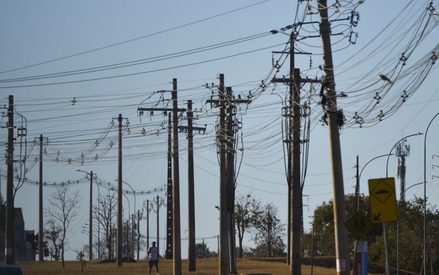 Número de acidentes com a rede elétrica cresceu no Brasil em 2025