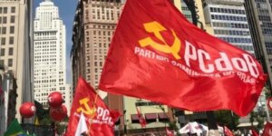 PCdoB oficializa apoio à candidatura de Lula