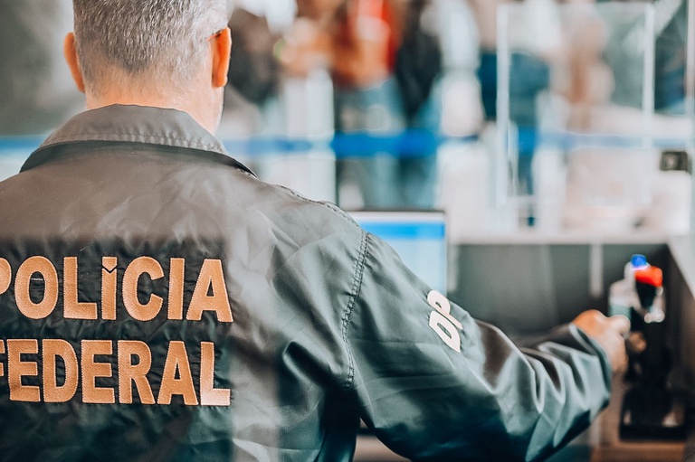 PF faz operações contra tráfico internacional de drogas — Agência Gov
