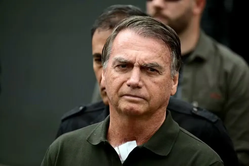 PGR defende prisão humanitária de Bolsonaro e pede regras mais claras