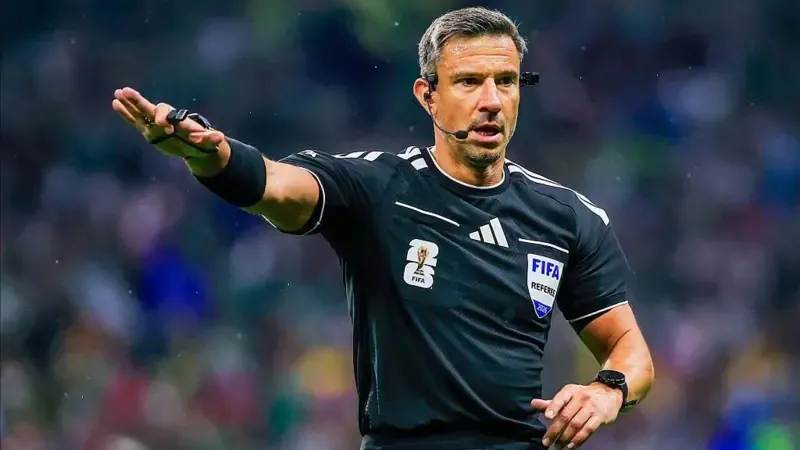 Quem é o árbitro que vai apitar a final da Copa do Mundo 2026