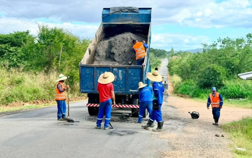 Recuperação da BA-650 entre Itagibá e Ipiaú avança após solicitação do prefeito Marquinhos ao Governo da Bahia