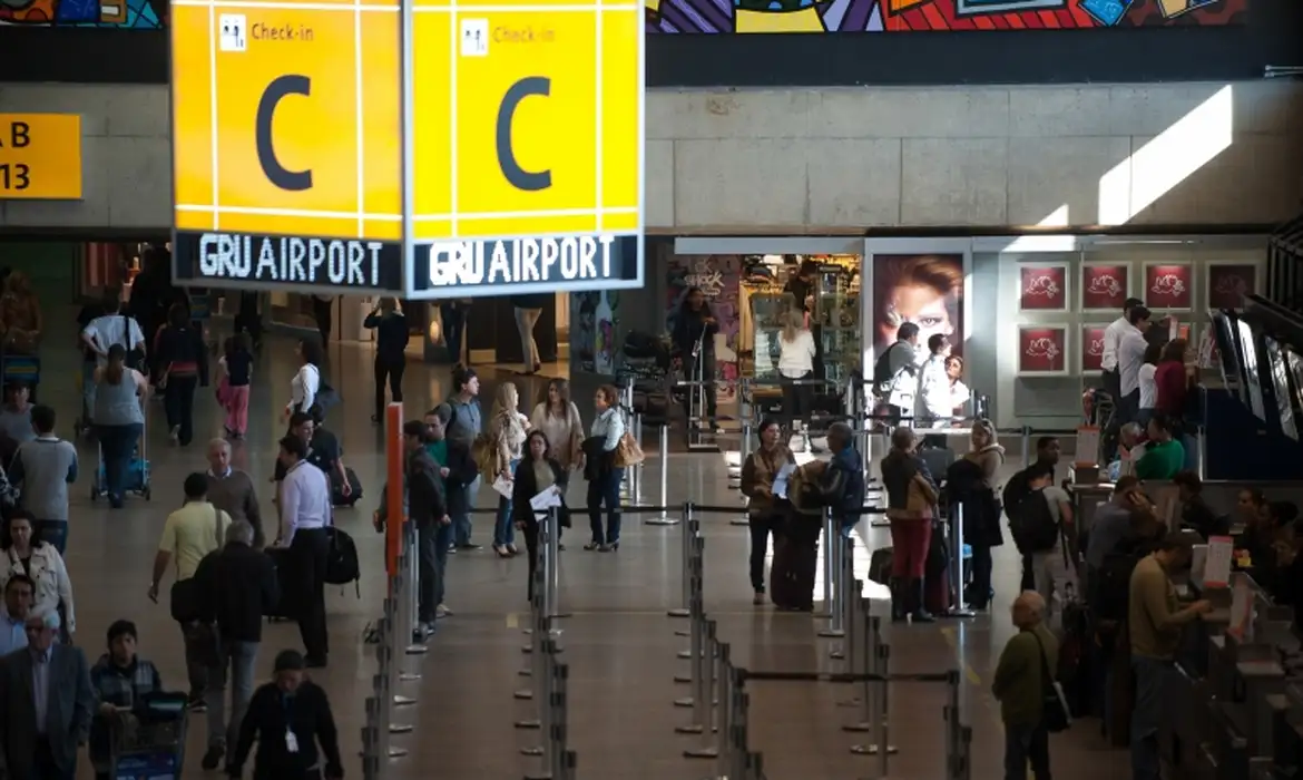 Saiba como declarar online os bens adquiridos em viagem e desembarcar sem burocracia — Agência Gov