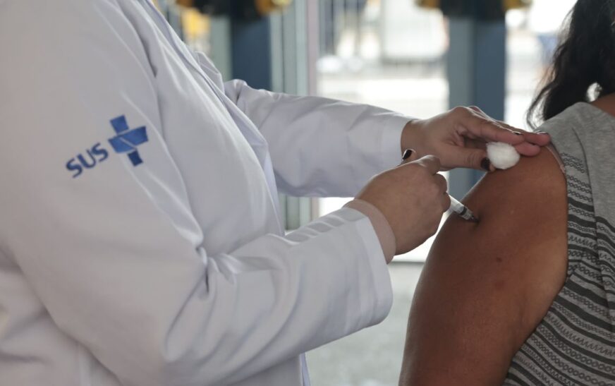 Vacinação de gestantes no SUS reduz à metade bronquiolite grave em bebês de até seis meses — Agência Gov
