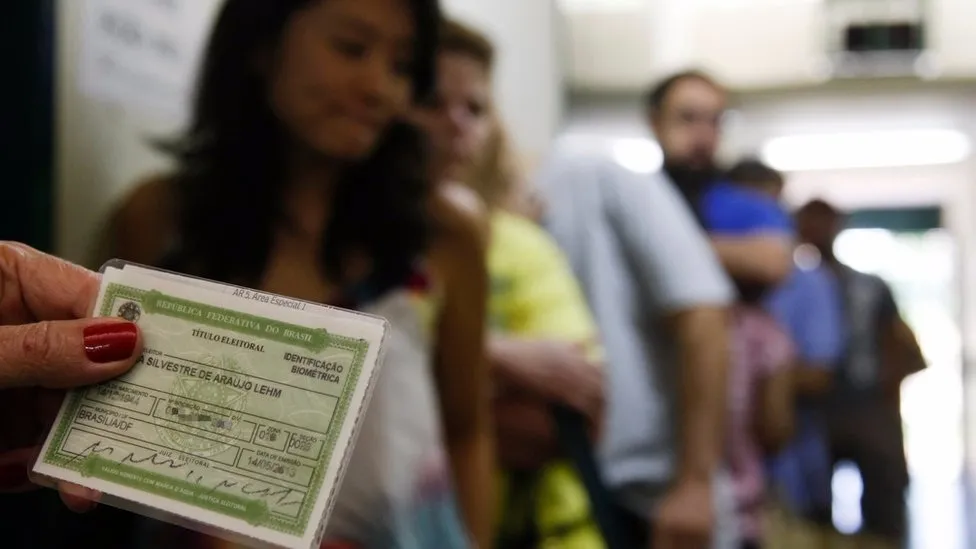 56% dos eleitores dizem que votariam mesmo sem obrigatoriedade