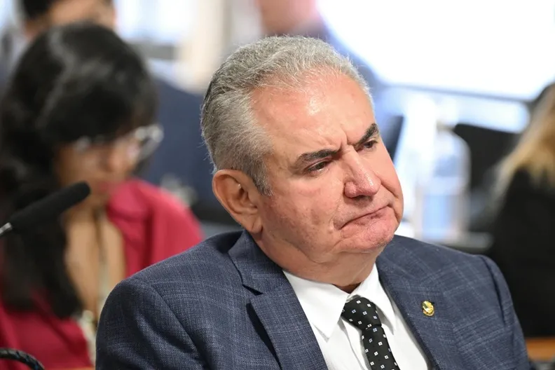 Angelo Coronel diz ter sido traído pelo PSD e promete disputar presidência do Congresso