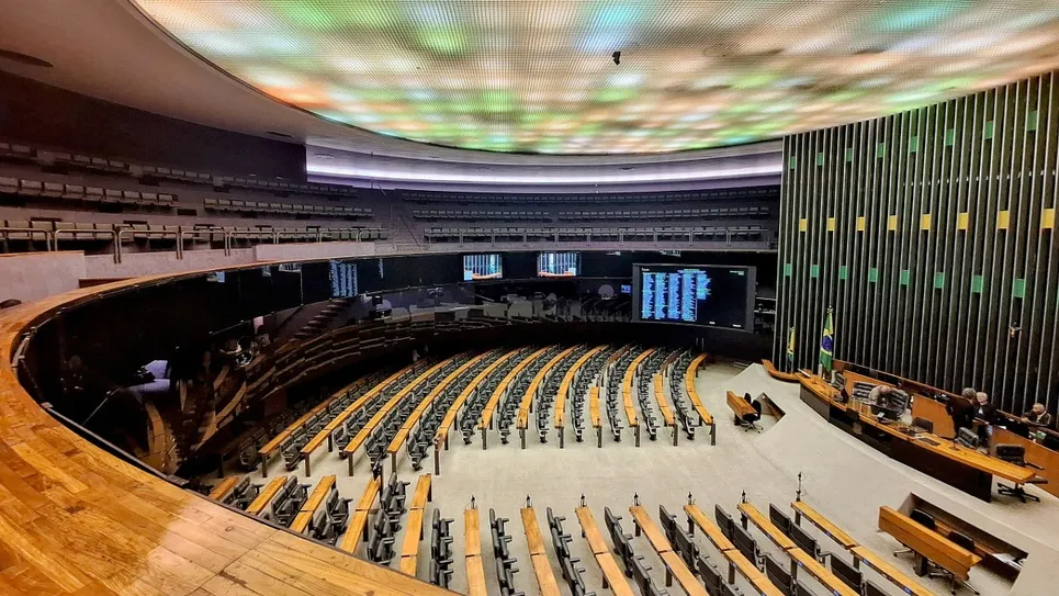 Congresso retoma atividades com pauta reduzida e foco nas eleições