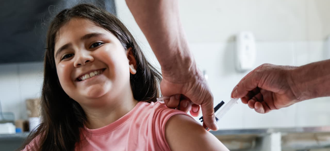 Dia D mobiliza crianças e adolescentes para atualizar caderneta de vacinação — Agência Gov