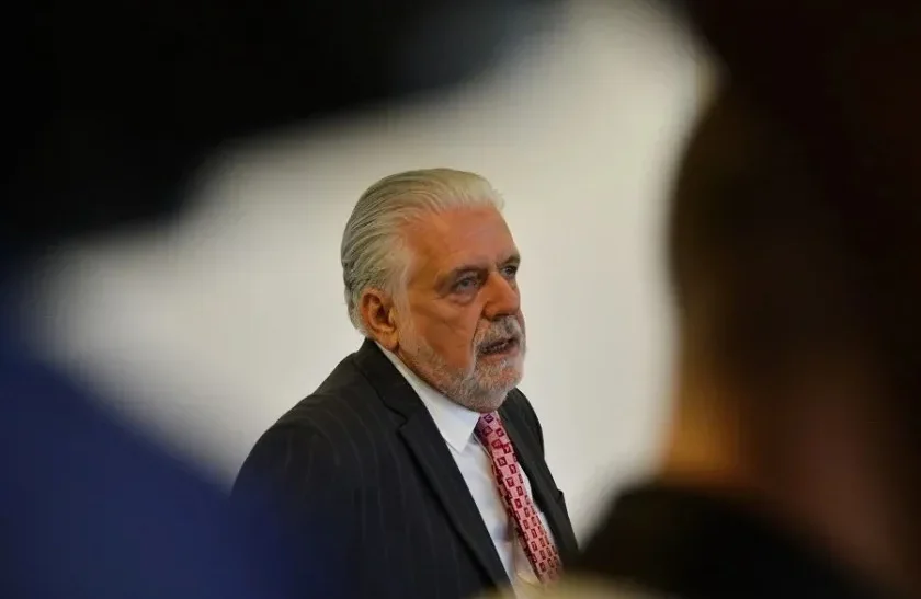Jaques Wagner não consegue recuperar dinheiro e relógios apreendidos pela PF