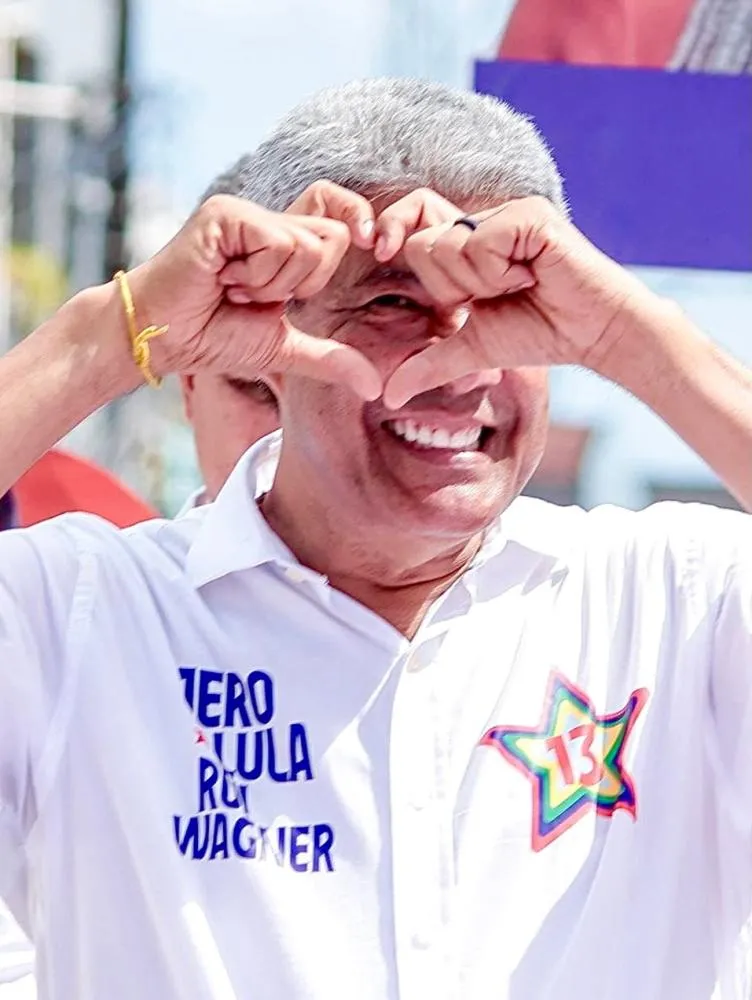 Jerônimo inicia campanha no Bonfim e mira desenvolvimento da Bahia
