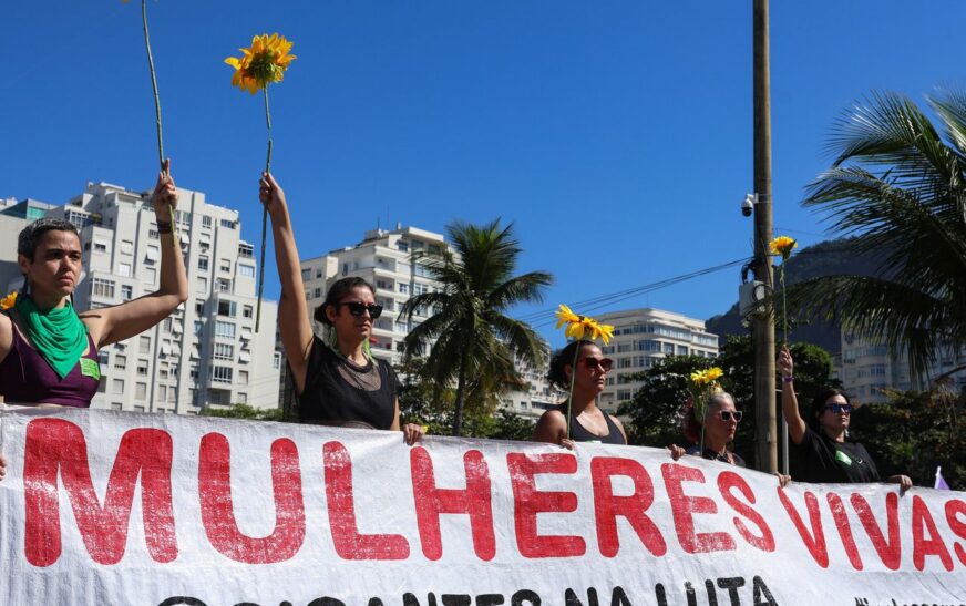 Mulheres vão às ruas pela votação do PL da Misoginia