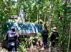 PF realiza operação de desintrusão e combate a garimpo em terra indígena no Pará — Agência Gov