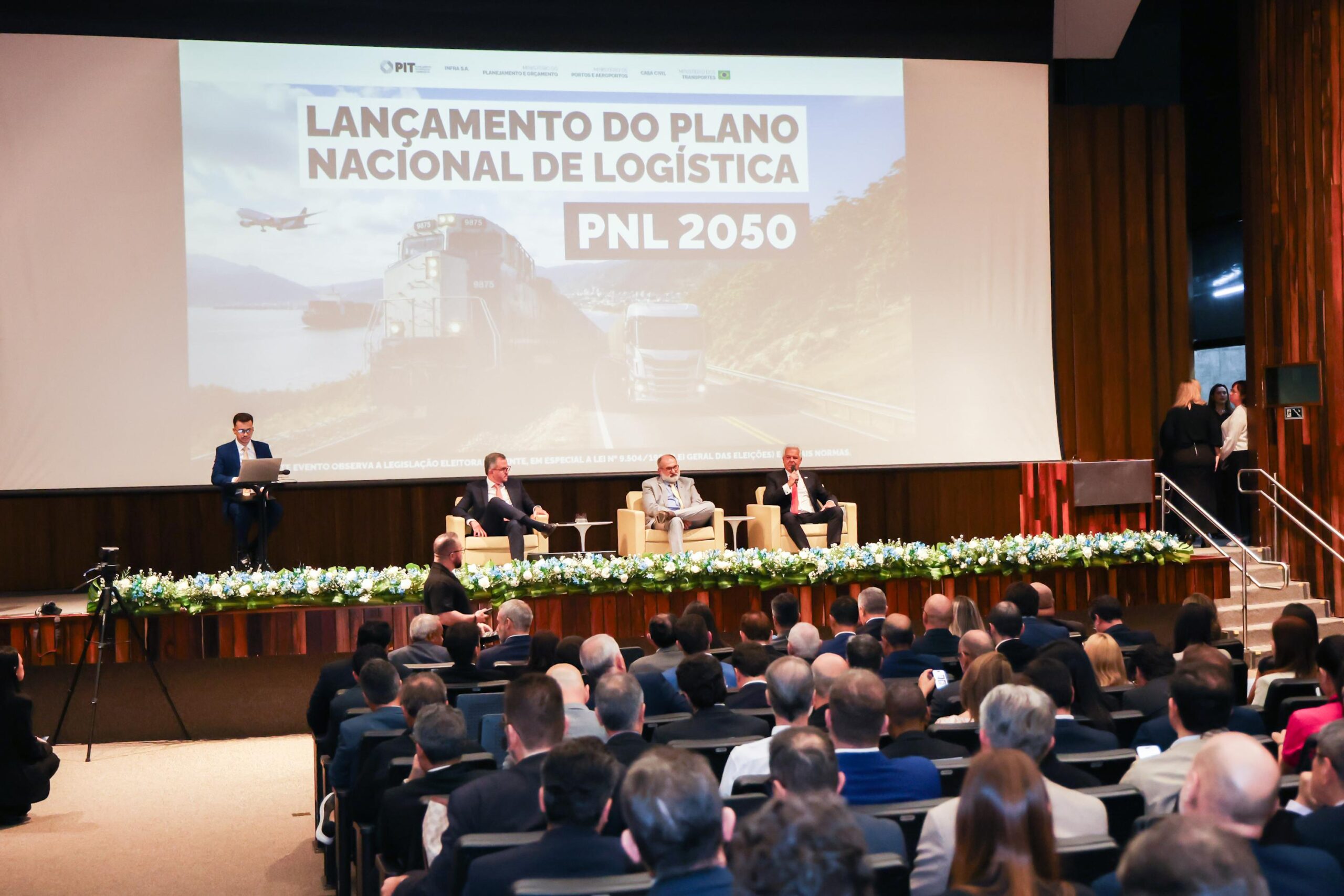 Plano Nacional de Logística 2050 reforça integração entre modais de transporte — Agência Gov
