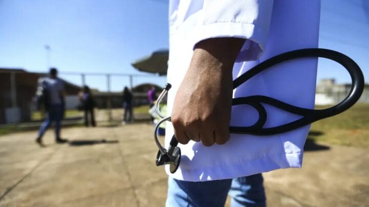 Superior Tribunal de Justiça restabelece restrições a faculdades de medicina com baixo desempenho — Agência Gov