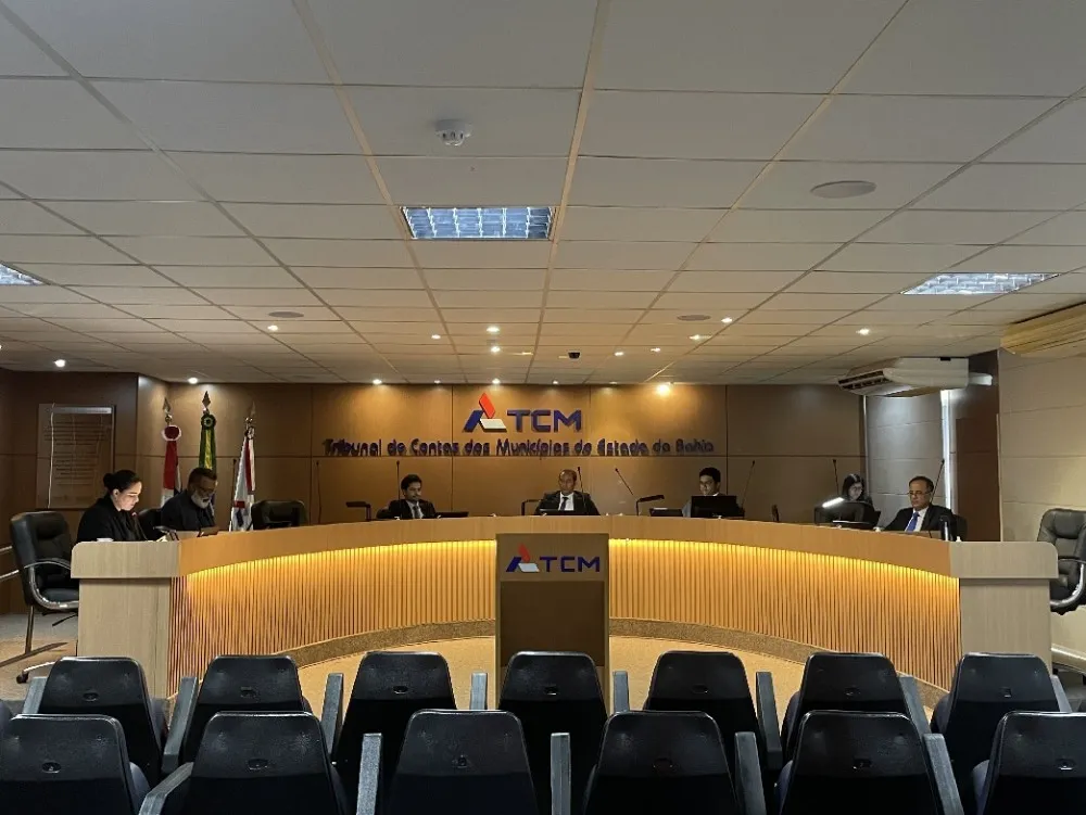 TCM-BA determina que ex-prefeito de Urandi devolva R$ 1,7 milhão aos cofres públicos
