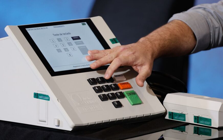 Totalização dos votos é aberta, auditável e segura, diz TSE