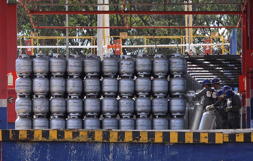 Vale-recarga de gás começa a ser liberado a partir desta segunda (10) — Agência Gov
