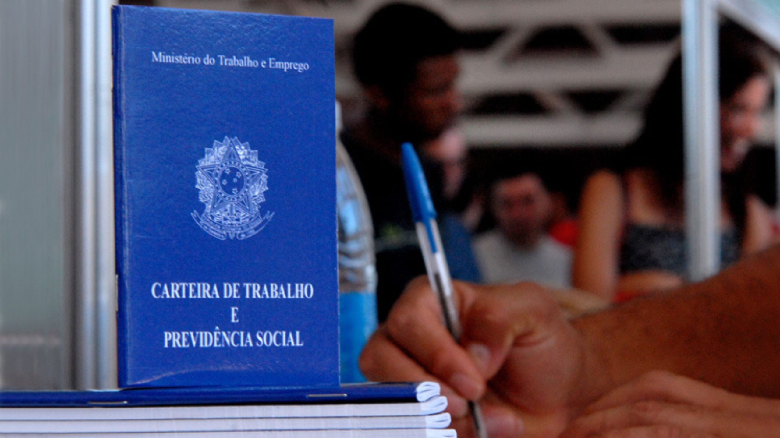 conheça os direitos sobre jornada, descanso e FGTS — Agência Gov