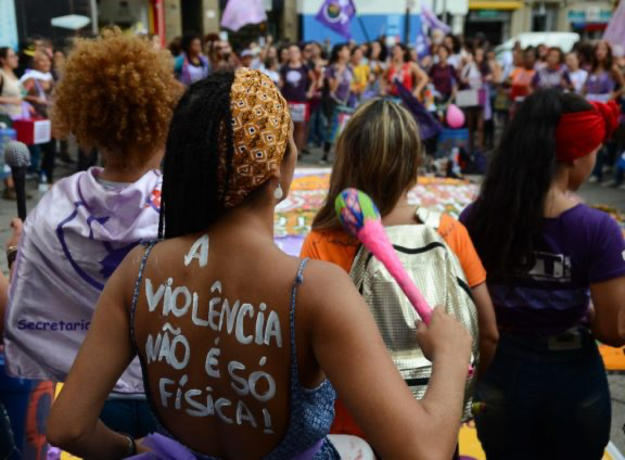 conheça os tipos de violências contra a mulher previstos na lei — Agência Gov