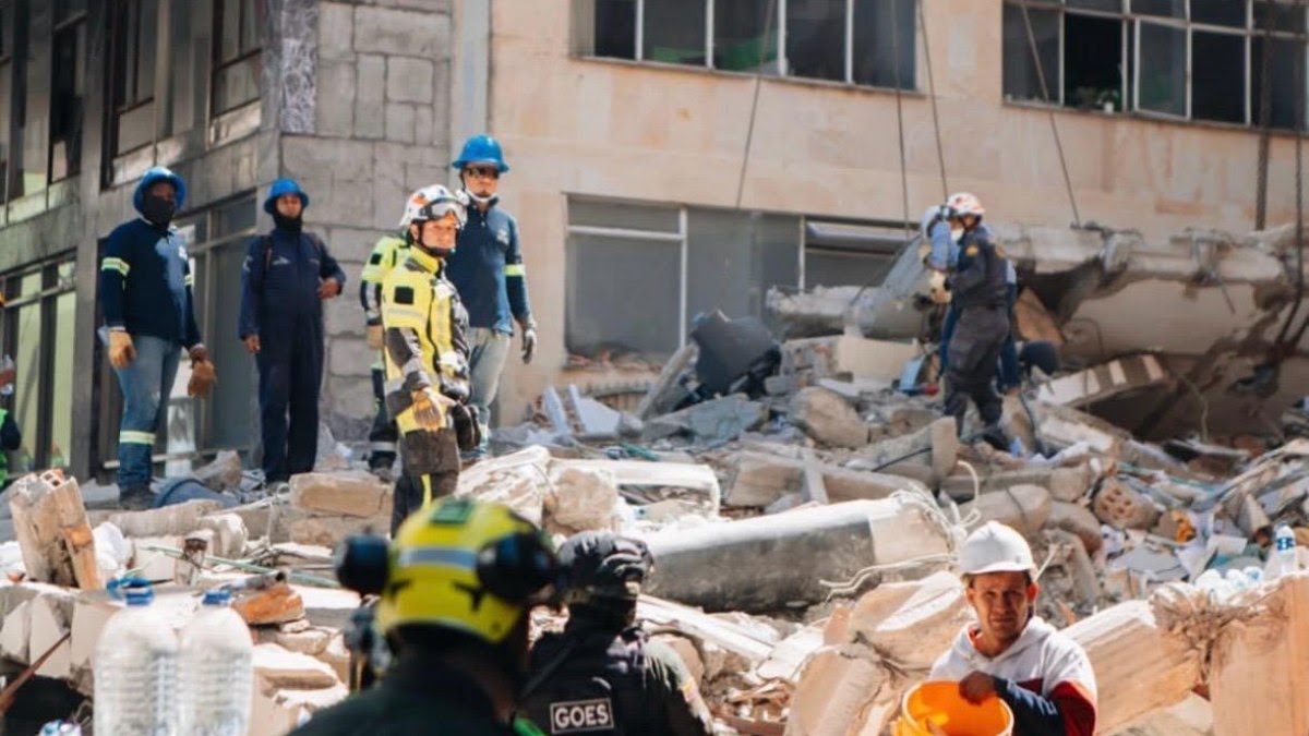 mulher sobrevive 35 horas embaixo dos escombros após terremoto – Imprensa Bahia
