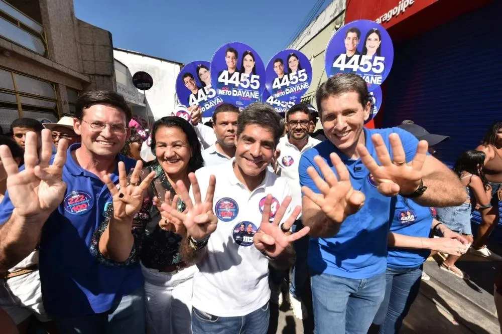 ACM Neto chega a 52,4% dos votos válidos e venceria no 1º turno, aponta pesquisa