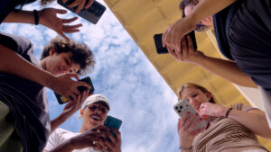 Caminhos da Reportagem desta segunda destaca o voto de jovens e idosos — Agência Gov