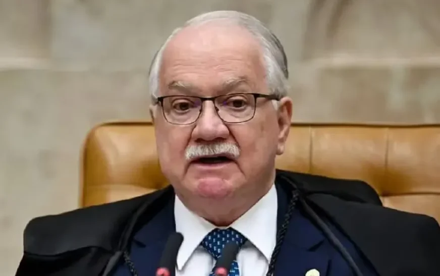 Carta com 198 assinaturas apoia Fachin e cobra apuração rigorosa da crise no Supremo