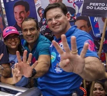 João Roma se aproxima de Wagner na disputa pelo Senado na Bahia
