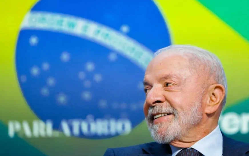 Lula realiza caminhada em Salvador como parte da agenda de campanha na Bahia